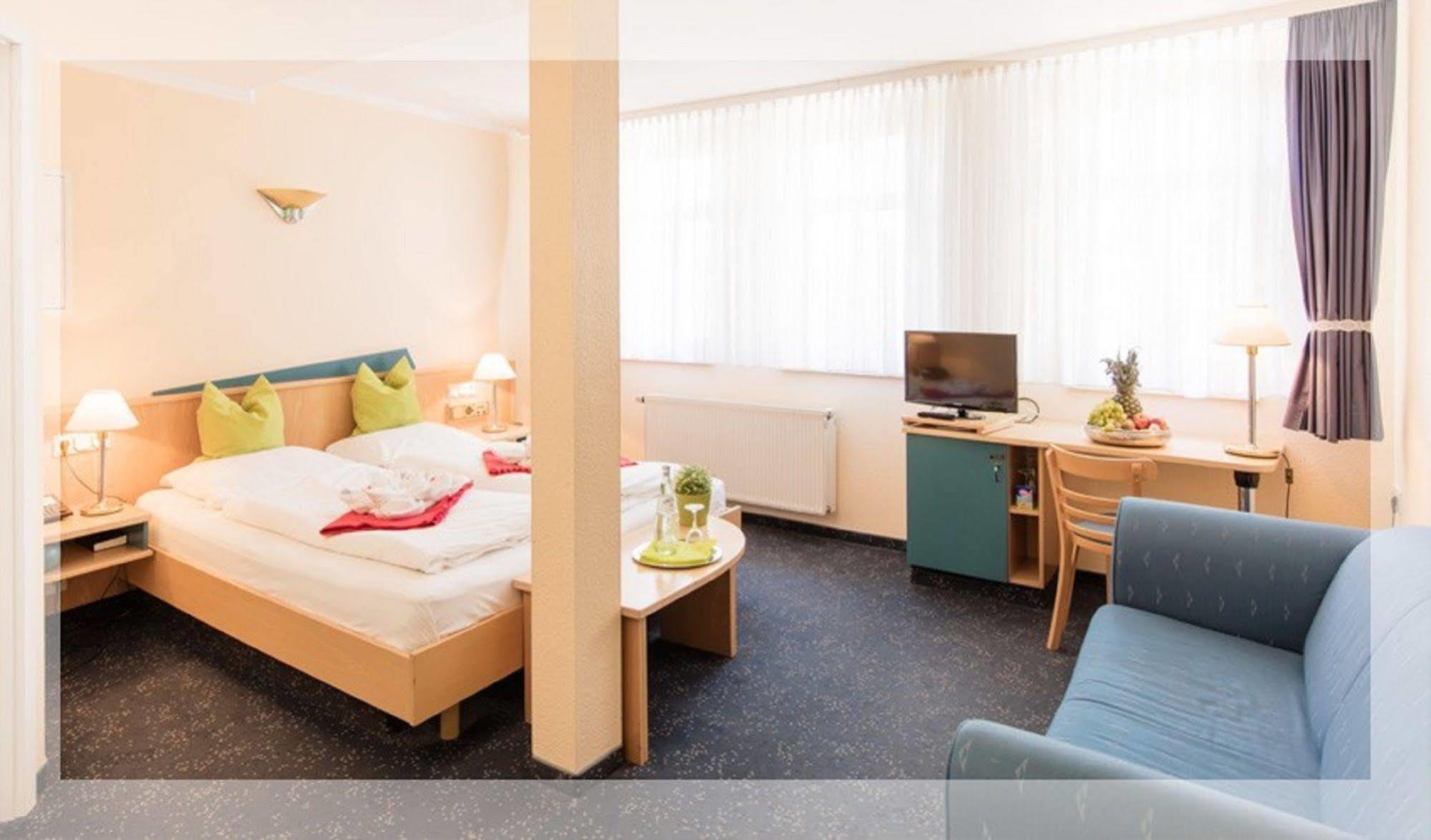 Hotel An Der Stadtmauer Mühlhausen Екстериор снимка