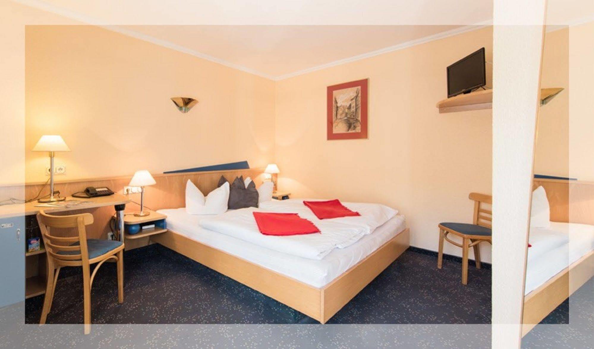 Hotel An Der Stadtmauer Mühlhausen Екстериор снимка